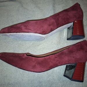 Donald Pliner Suzette Suede Pump